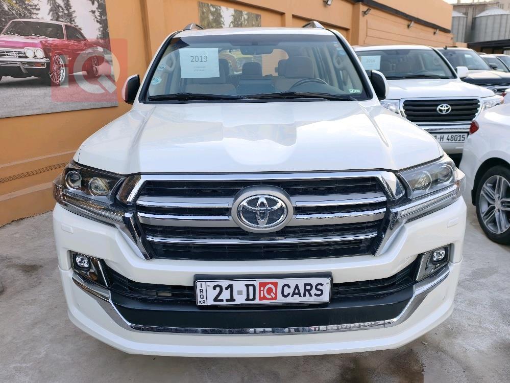 تويوتا لاندكروزر